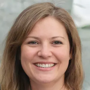 picture of Julia Anderson